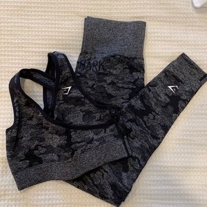 GYMSHARK- Adapt Camo Seamless Sports Bra + Legging